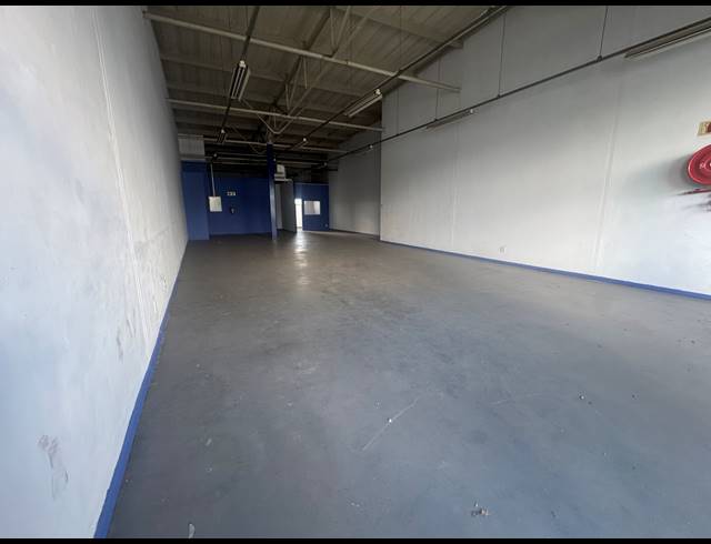 191M² WAREHOUSE TO LET IN WYNBERG